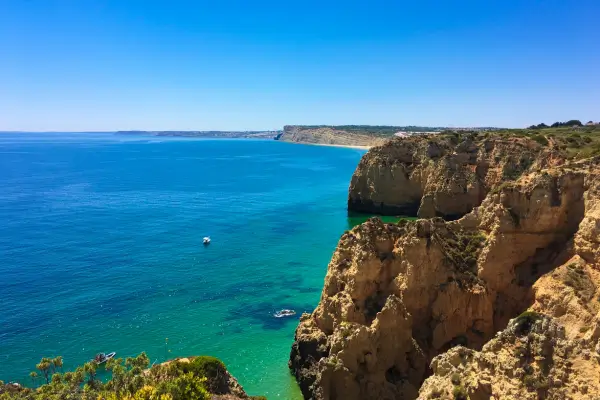 20 Praias Portuguesas Visitadas por Brasileiros nas Férias de Verão